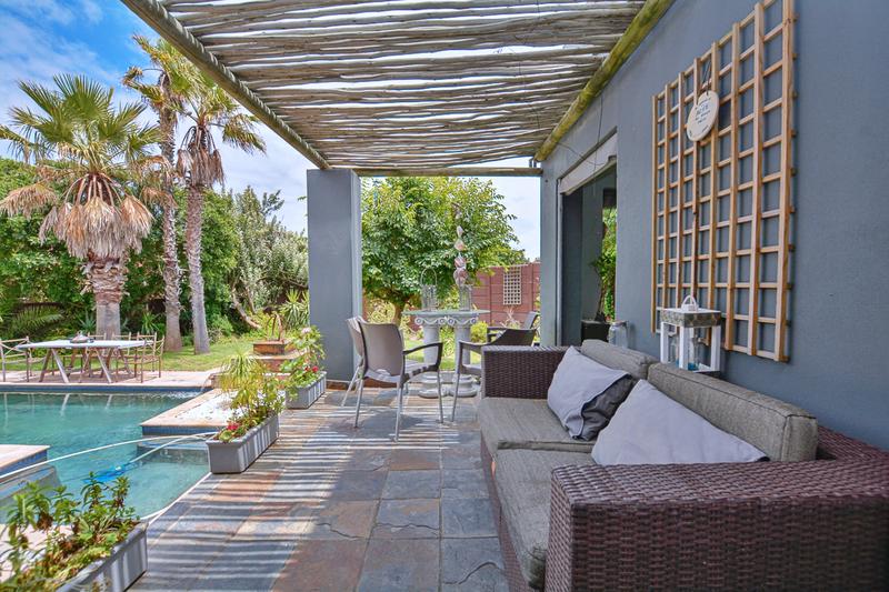 To Let 3 Bedroom Property for Rent in Van Riebeeckstrand Western Cape